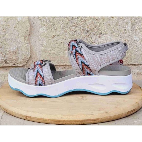 MUK LUKS Roller Derby Clay Multi Color Adjustable Strap Sandal Size 9 NEW - Picture 2 of 6